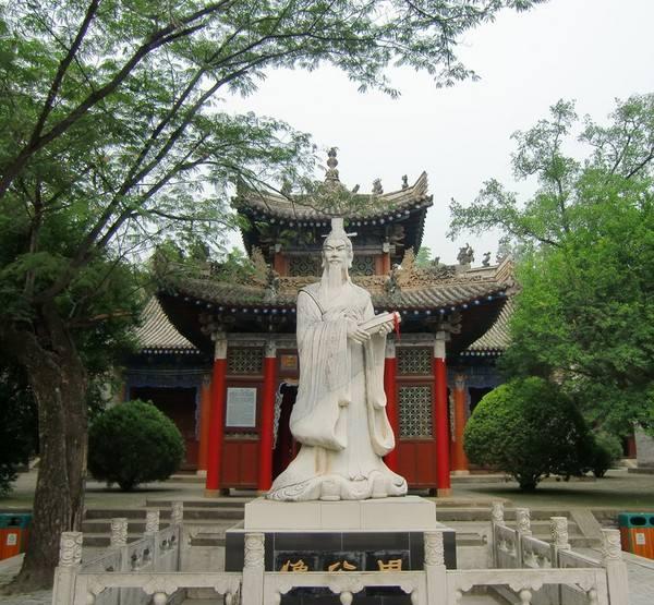 现存周公,姜太公,姜嫄圣母等正殿,献殿以及亭台楼榭等殿宇多为清代