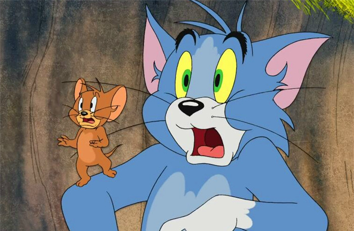 小时候就觉得柯南老帅了,而里面的一些镜头也是名副其实的童年阴影,有