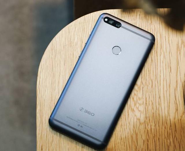 千元机中的新贵:128g 5030毫安大电池,性价比直接秒杀红米