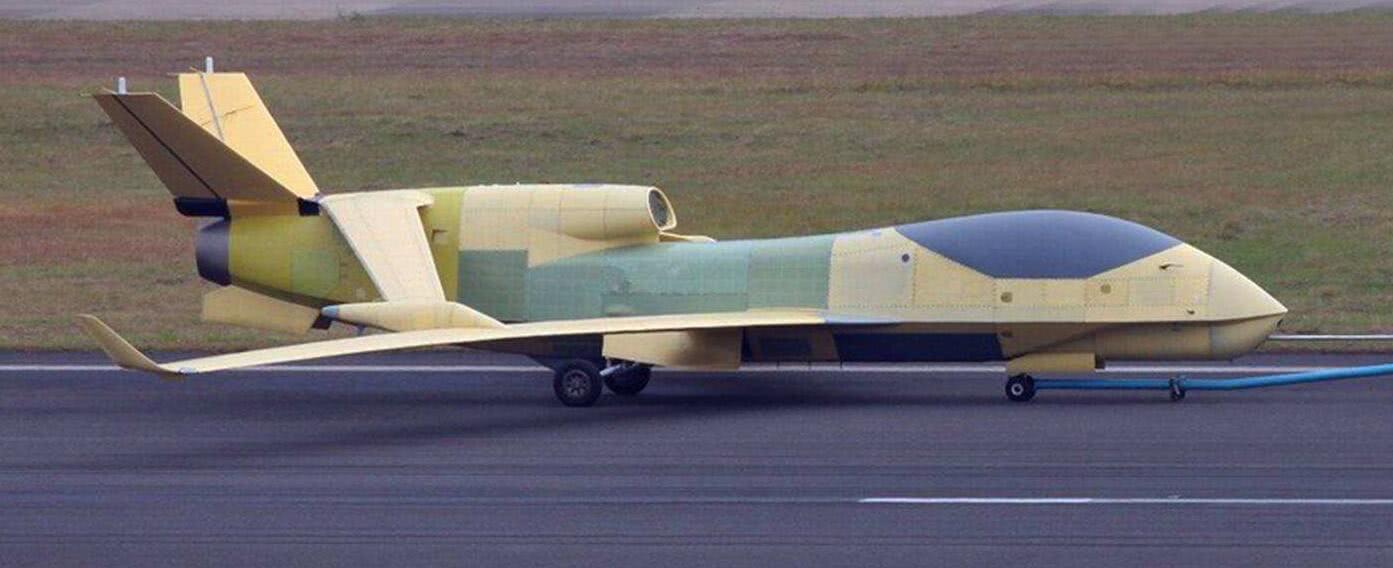 成洛马又出大招,世界首创联翼设计,翔龙无人机获国家大奖__财经头条