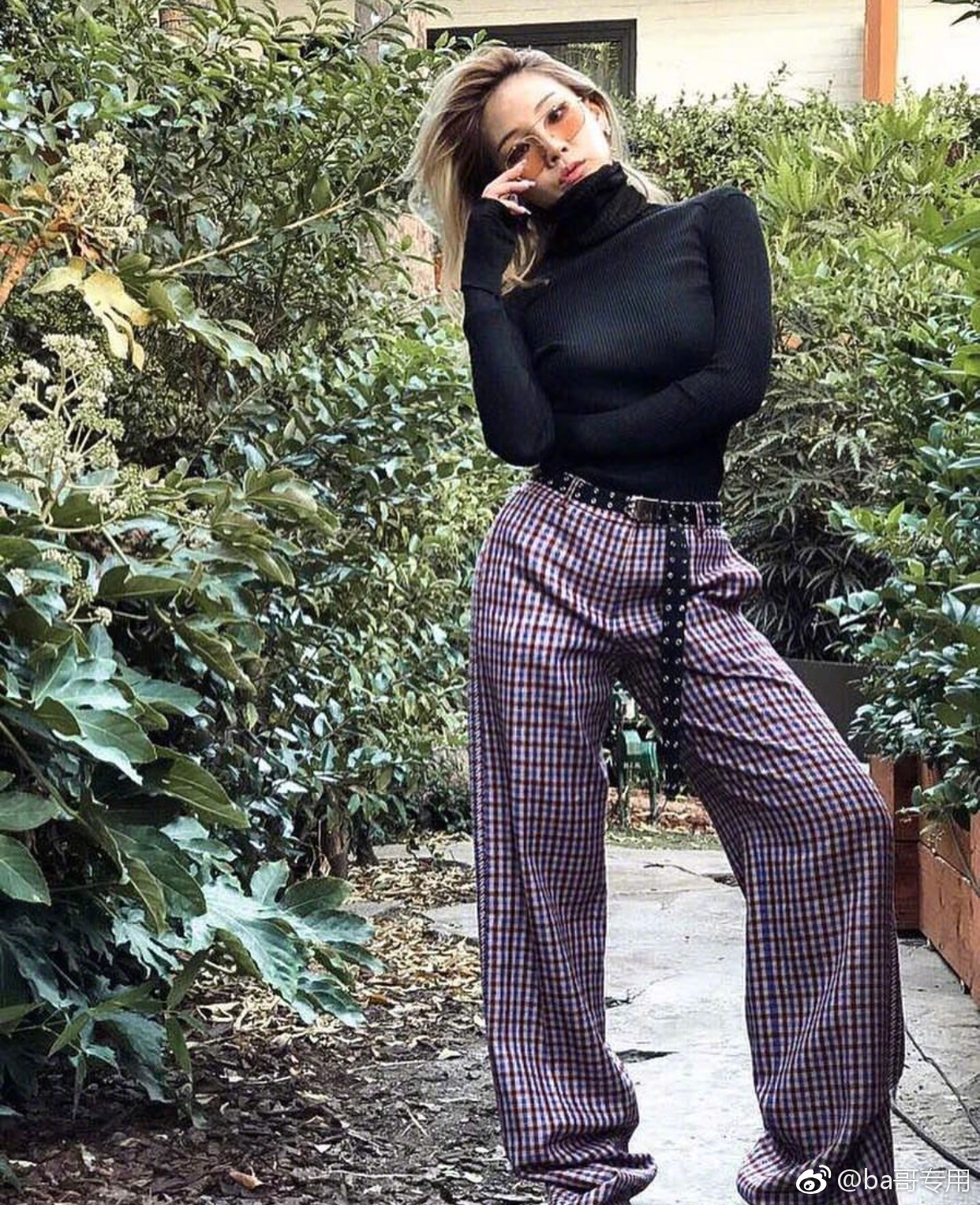 韩国组合2ne1的成员cl李彩琳,感受一下她发福前和发福后的变化