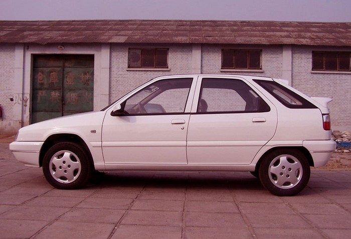 曾经的老三样离开10年后的富康终于复活看到实车却有点失望