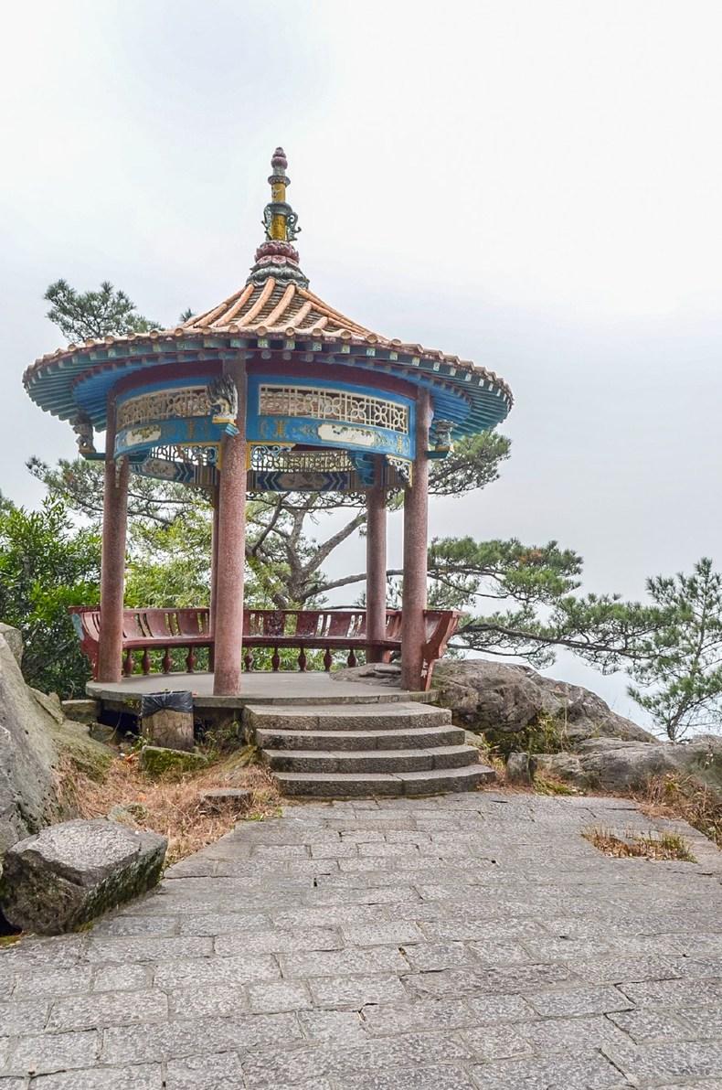 天气好的时候,从山上的观景台可以俯瞰整个福州城.