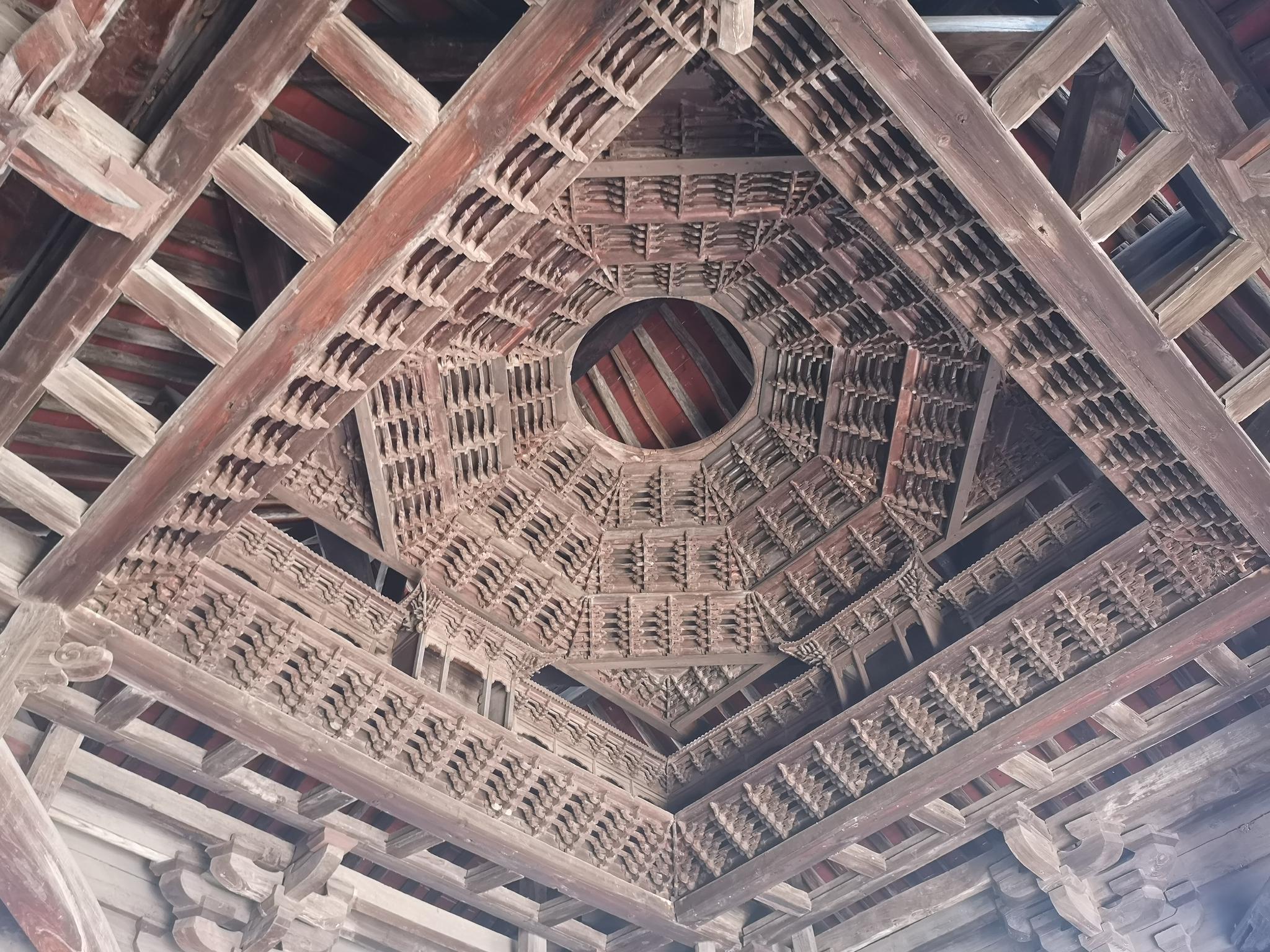 太原窦大夫祠元代藻井