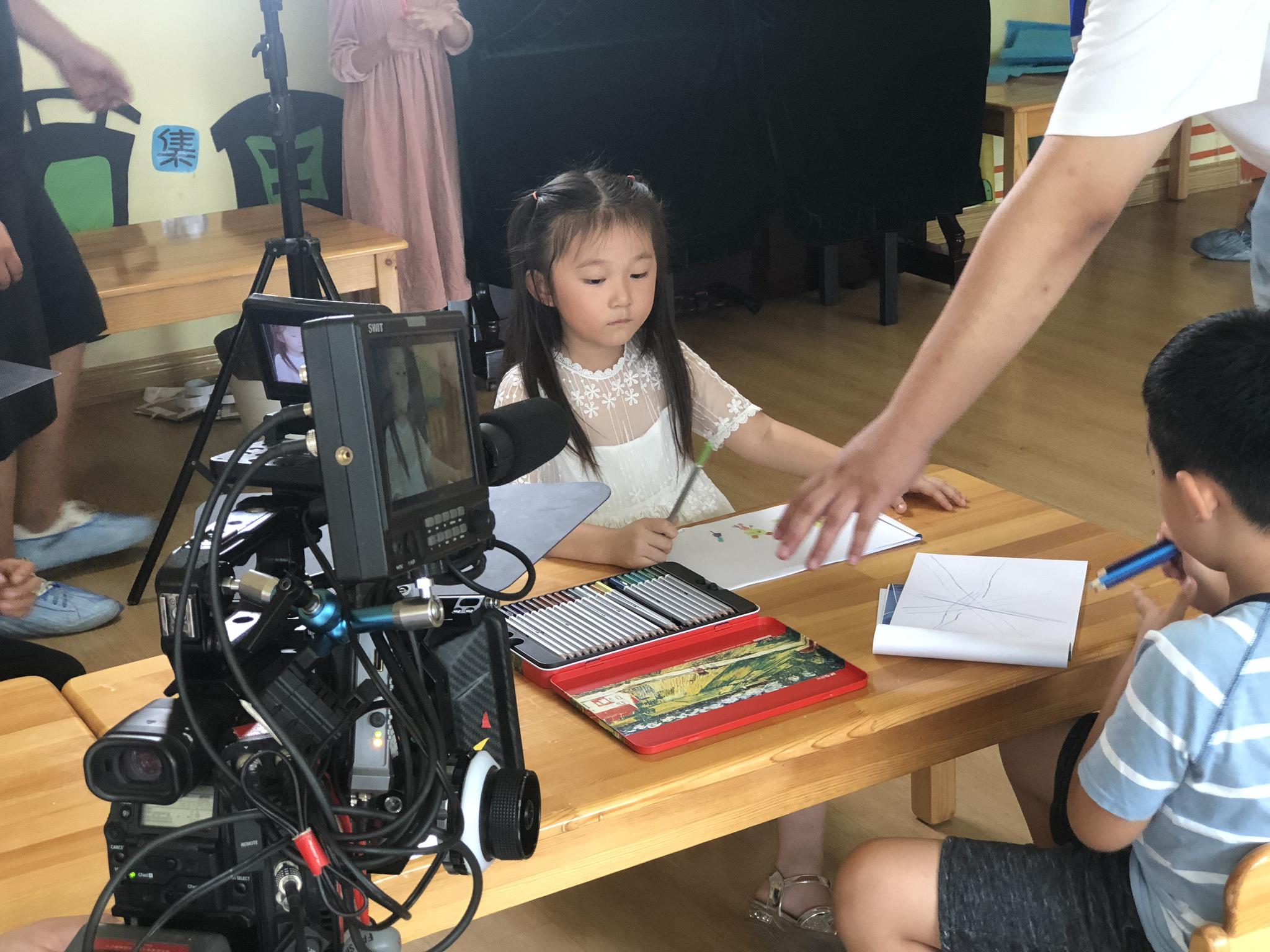 网剧《我的废柴超能力》郑可心(格格) 饰演 高文竹(幼年高慧)乐维素质