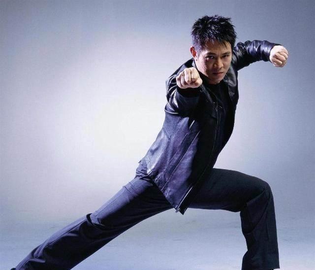 功夫巨星李连杰病重,最大心愿回国安葬,准备百亿资产将捐给国家