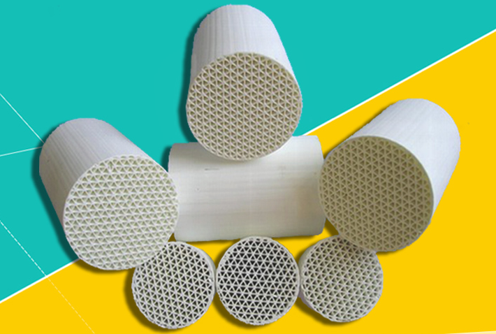 主要材质有:  堇青石,莫来石,钛酸铝,碳化硅,氧化锆,氮化硅及堇青石一