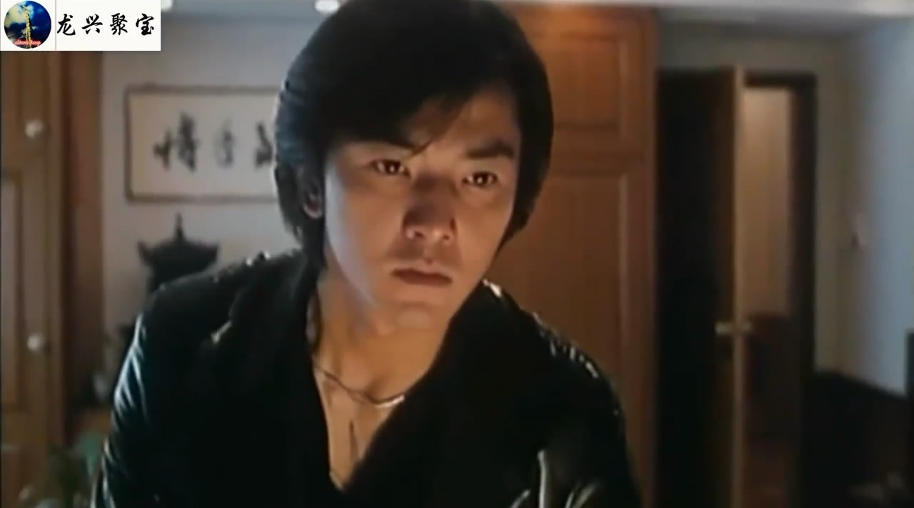 山鸡被人设计陷害!黑老大陈浩南挺身而出,力挺山鸡