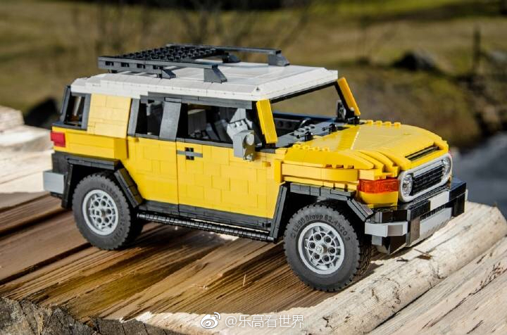 悍马乐高版(图片来自网络)@汽车洋葱圈 @全球汽车阿飞说 @全球汽车
