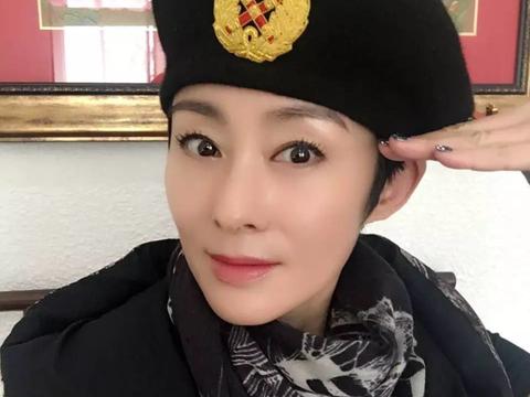张敏长相漂亮身材性感演技又好，你给她打满分吗？|张敏|满分|长相_新浪新闻