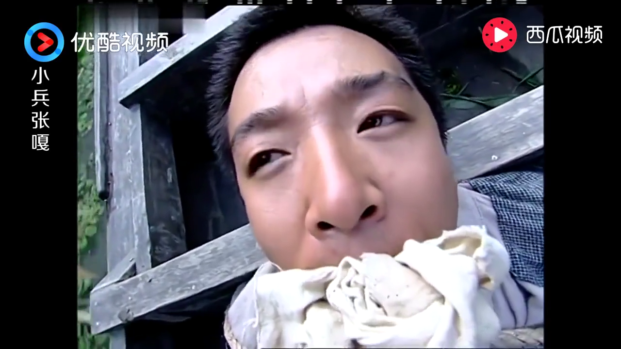 小兵张嘎:嘎子误把纯刚当奸细,一言不合就堵嘴,纯刚心里委屈啊