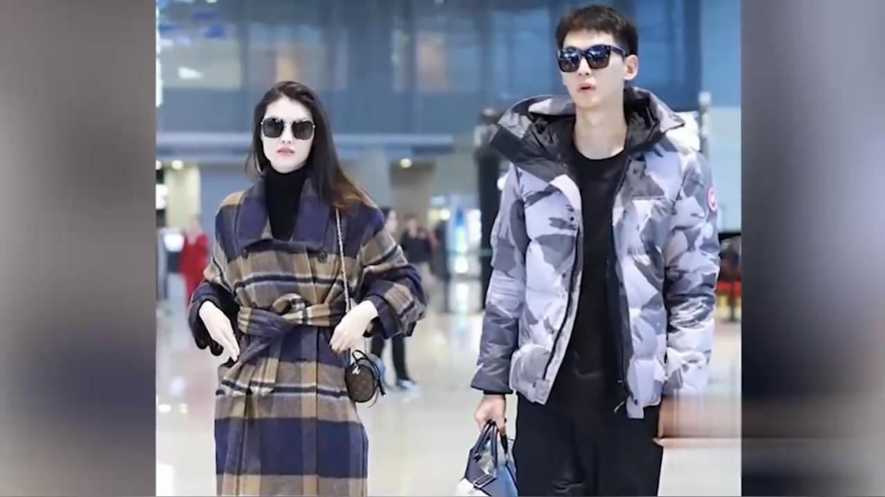 何穗穿格子大衣小腿细,与男模唐晓天同行打闹超甜