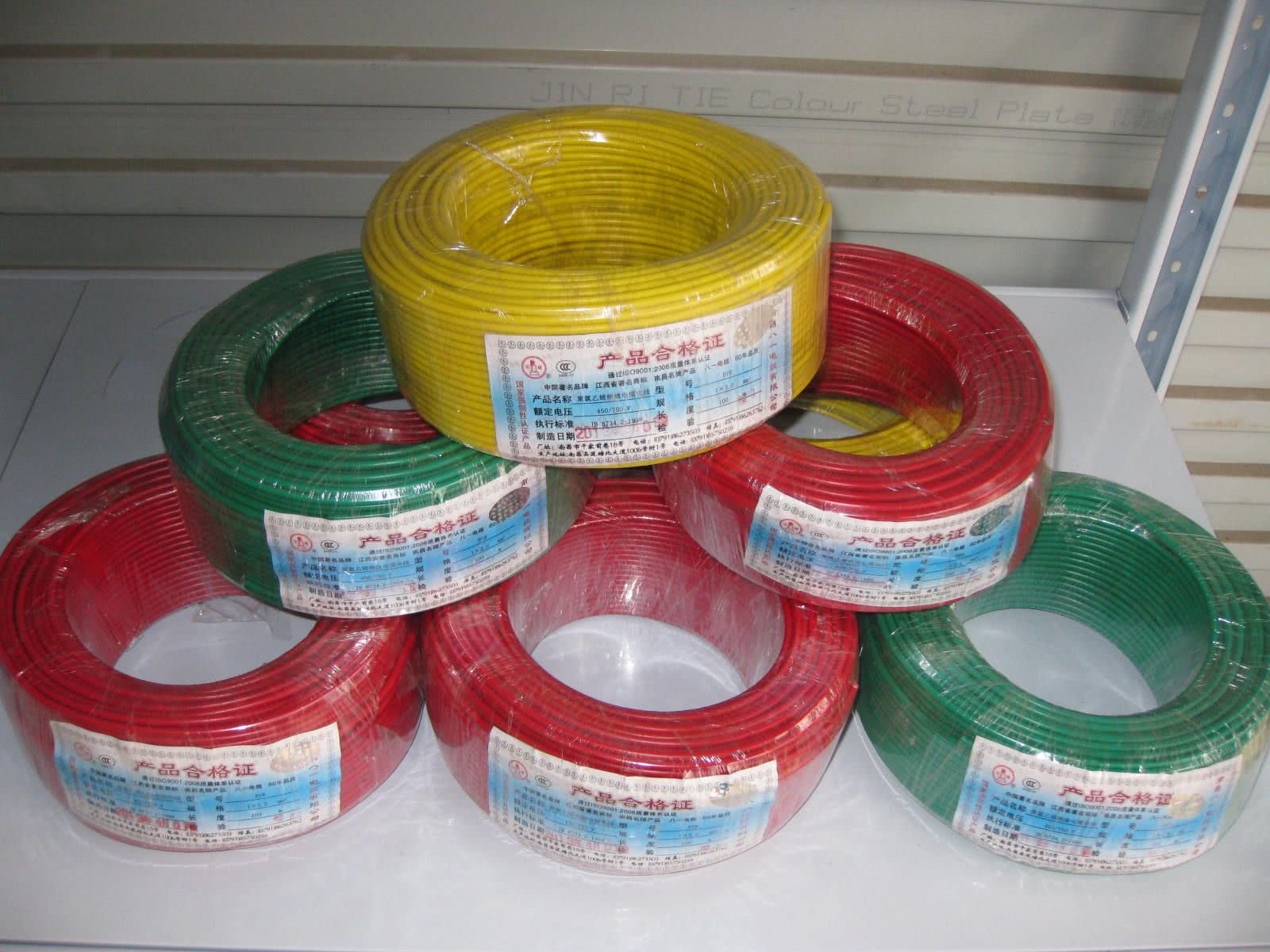 为什么内行人电线都只用2.5平方?听老电工这么一说,我醍醐灌顶