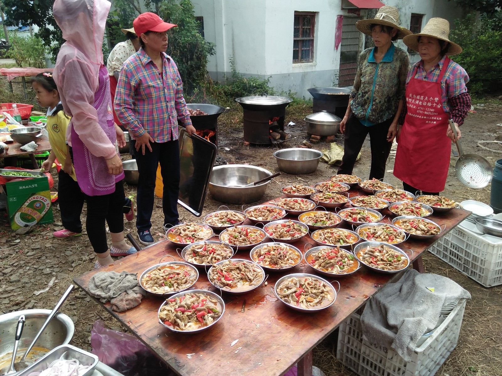 南方农村20道菜400元 移动便民酒席走红大山乡村|南方|酒席|师傅_新浪