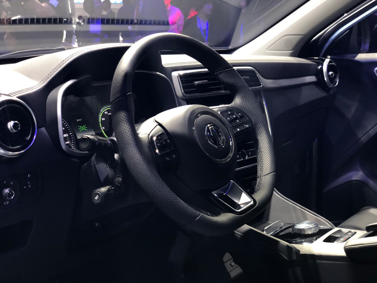 名爵zs纯电动首次亮相