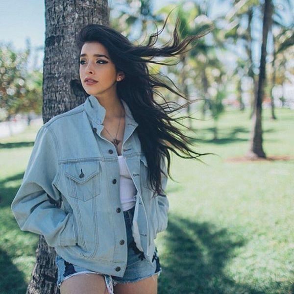 阿佳丽-拉纳戴夫随手一拍都是那么美艳.