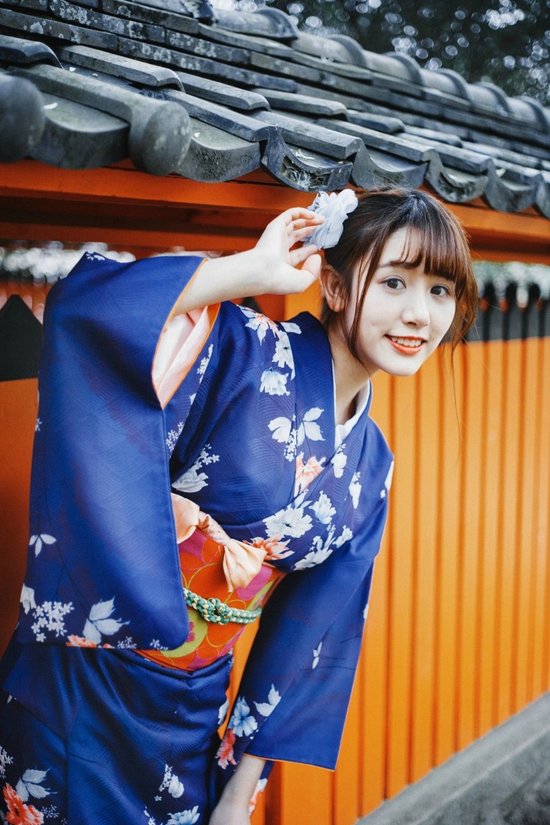 漂亮和服姑娘美丽笑颜动人写真集 @微相册 @微博摄影