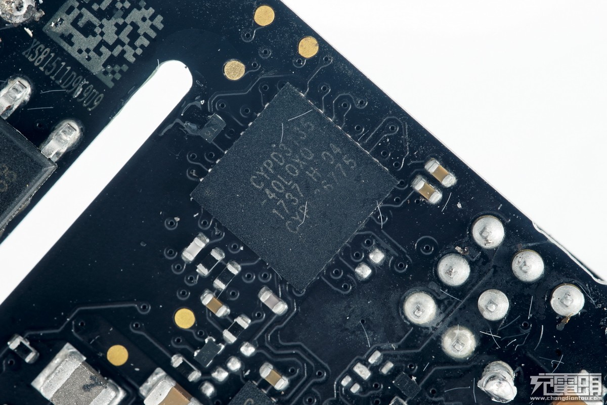 苹果30w usb pd充电器a1882拆解