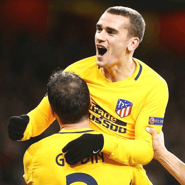 外围足球能穿吗:世界杯开踢 看不懂球赛看帅哥