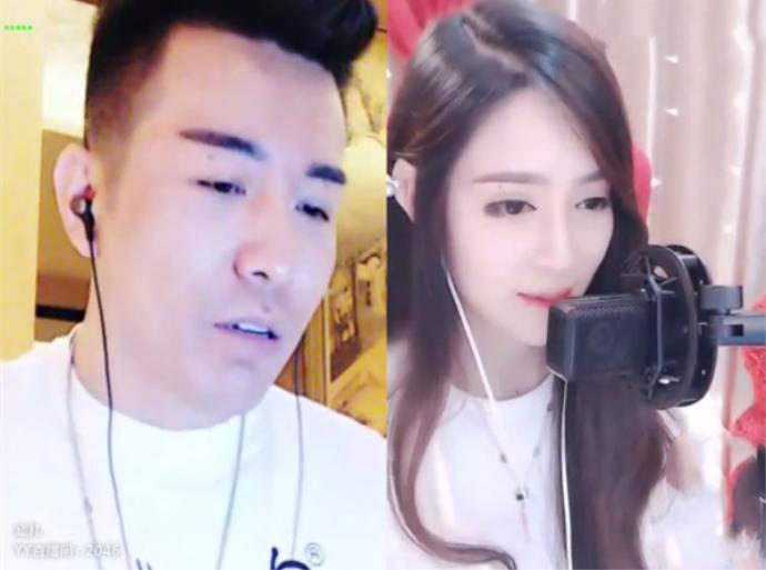 随后利哥也与小白龙连麦互动,小白龙极为关心舞帝550公会的战况,利哥