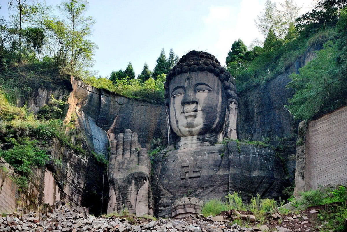佛像|游客|乐山大佛_新浪新闻