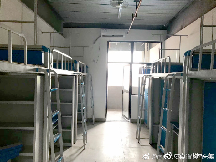 建院新生入住"超豪华"公寓宿舍楼