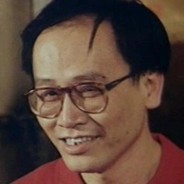 而曾经与曾光展合伙经营酒吧生意的艺人段伟伦则表示,在得悉曾光展