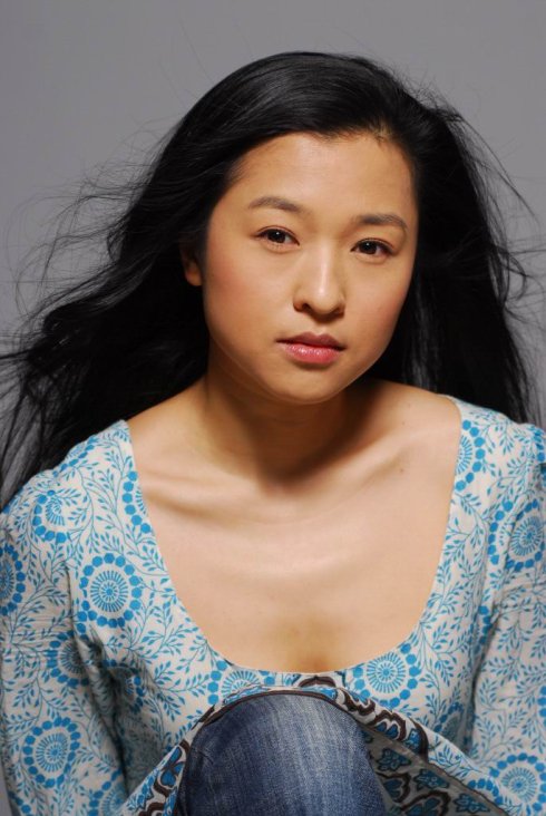 卫紫冰在剧中饰演的是韩春燕,上戏科班出身的她在圈内也没什么名气