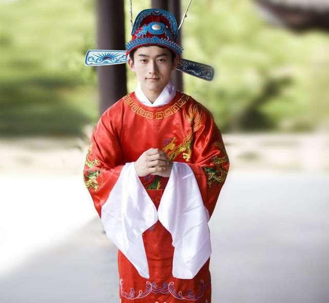 古代的状元放到现在能算大学生?很多人回答错了