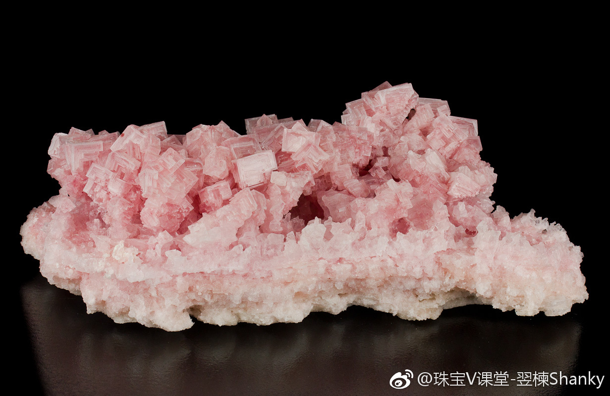 五颜六色的盐值担当,有型有色|石盐|立方体|晶系_新浪新闻