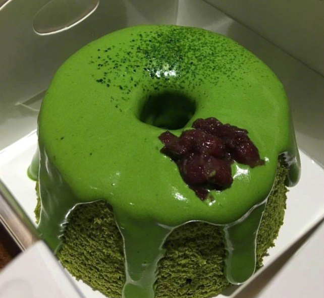 有没发现,冷色系食物之中,只有抹茶蛋糕最能激起食欲
