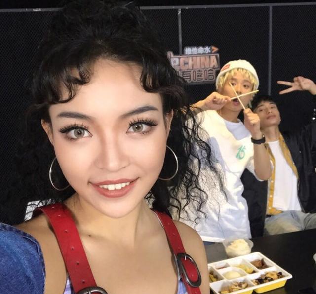 《中国有嘻哈》女rapper之王vava一路晋级原来是有开挂