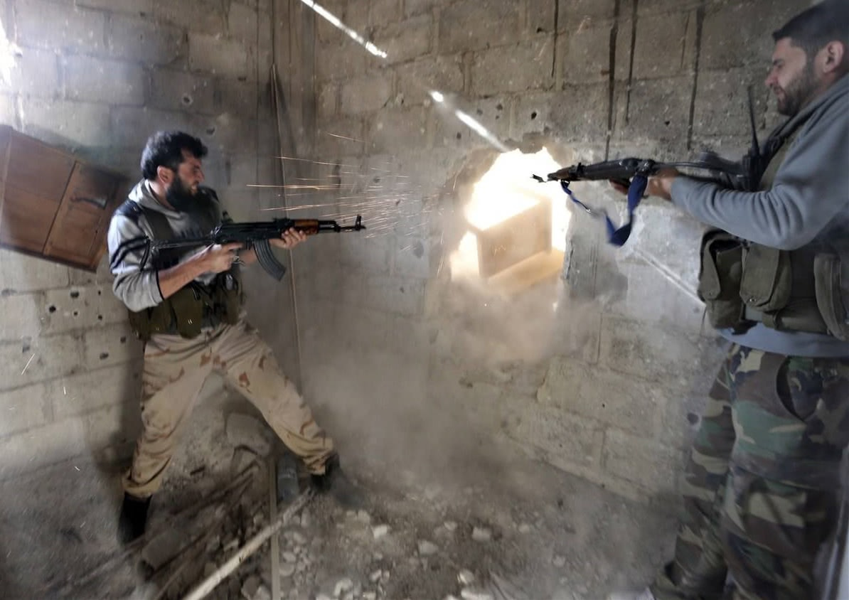 80人小队夜袭美军油田!美叙两军激烈交火:一番激战5死10伤