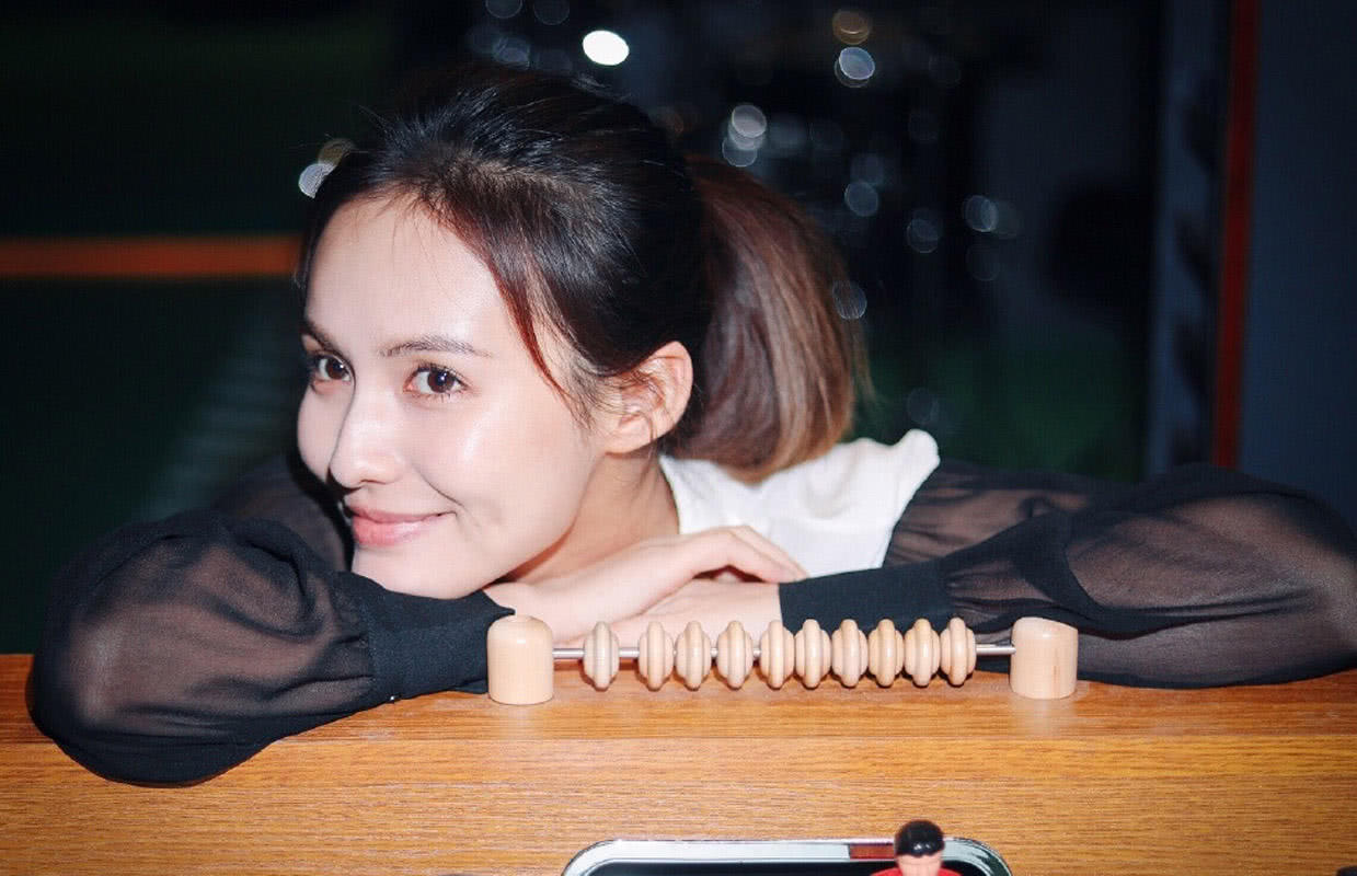 郭子千清新动感可人写真