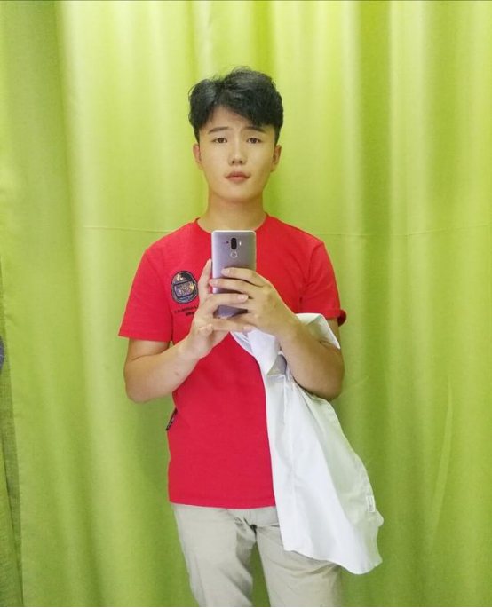 骚白最应该感谢的三个人,最后这位背锅侠现在还在被网友骂