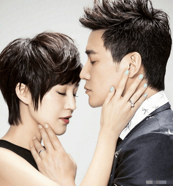 演了10年的配角,收入却不及丈夫一半,如今丈夫红透半边天