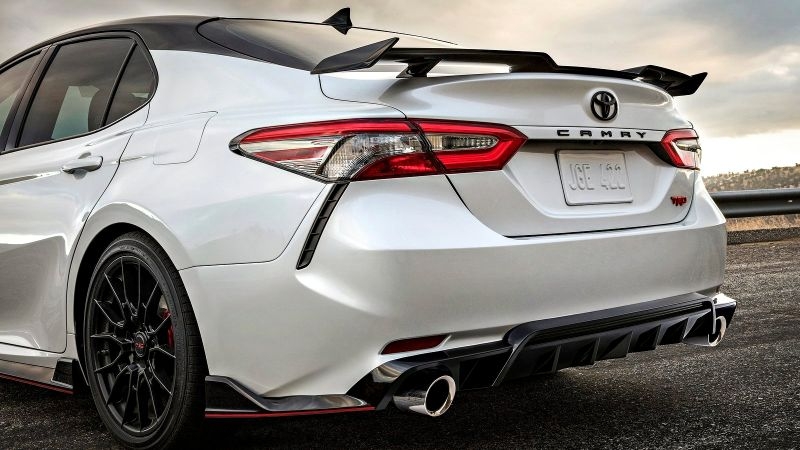 这就帅了丰田凯美瑞亚洲龙trd套件霸气亮相