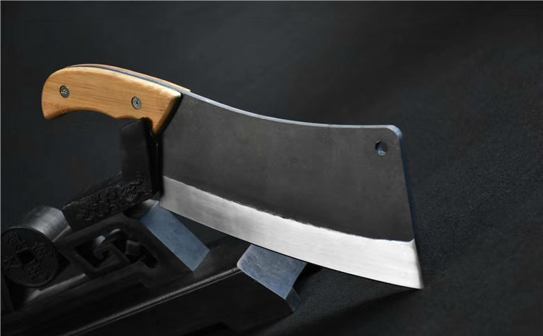 一把龙泉斩骨刀陪伴你十年的肉铺生涯