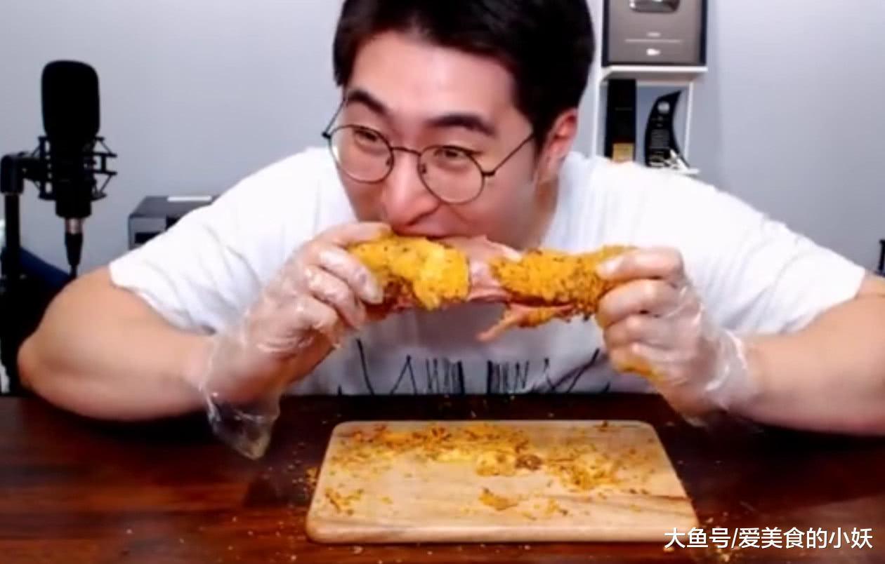 大口吃看着真嘴馋|大胃王|鸡腿|手肘_新浪新闻