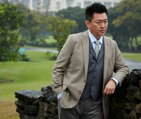 他曾是琼瑶剧第一美男子,40岁娶25岁娇妻,婚后却变成了家暴渣男