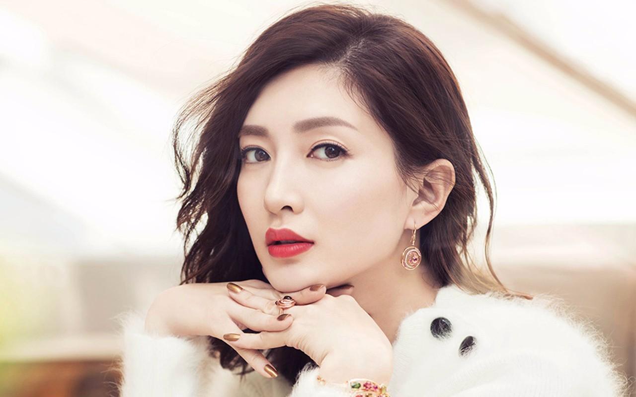 江疏影机智回应:只有蔬菜园与团队