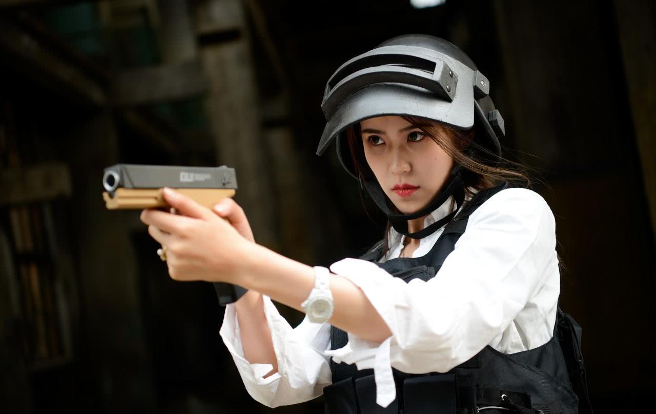 游戏山西一处废旧化工厂,游戏爱好者拍摄真人版绝地求生视频