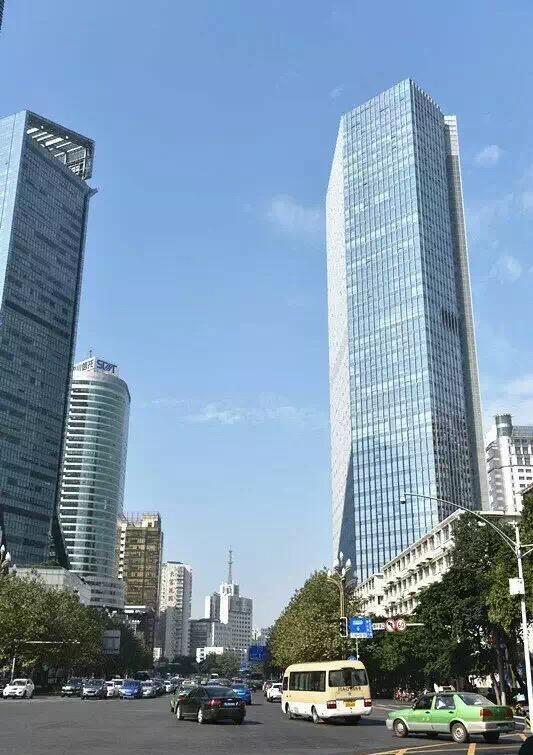 成都市中心盐市口的高楼