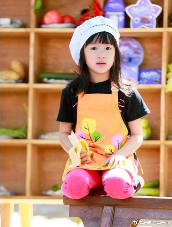 neinei出席率低遭质疑,吴尊回应让大家感动,吴尊却吃起女儿的醋了!