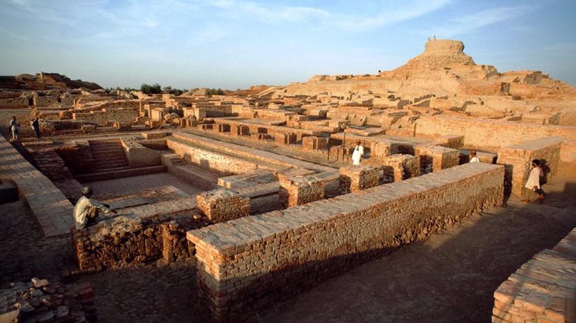 为什么楼兰古城的门票,中国人3500元,外国游客却必须给30万?