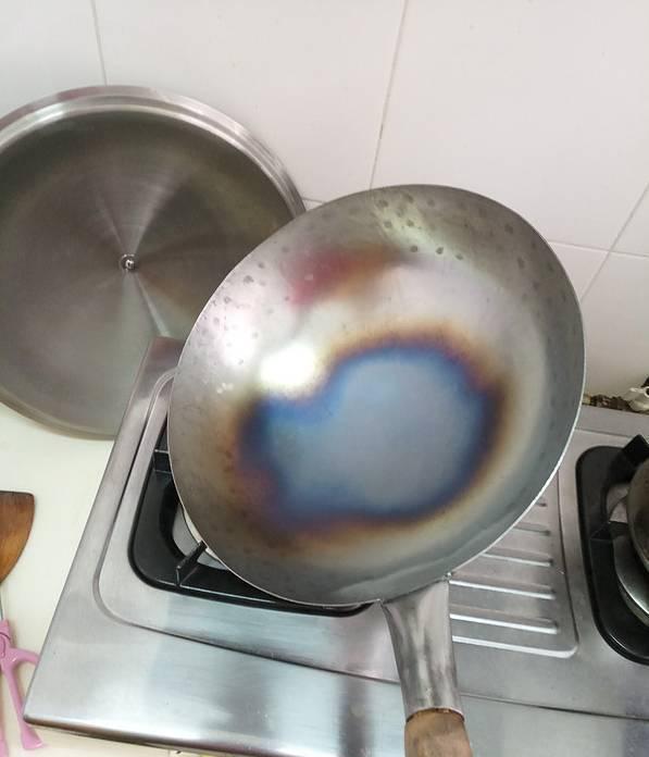 一个神奇的开锅方法丨让天下没有难用的铁锅!