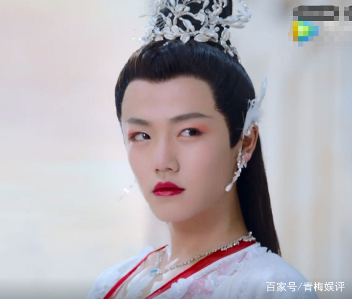 不过镜头却很少,在夏志远男扮女装一出场的时候,可是让观众