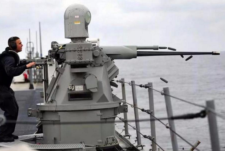 威力远超大口径机枪,有效射程3500米|舰炮|护卫舰|口径_新浪新闻