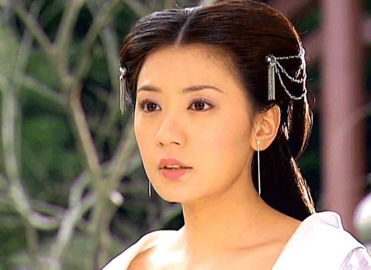 女演员扮武媚娘的丰腴之美, 前2位重在气质, 而也有人靠挤