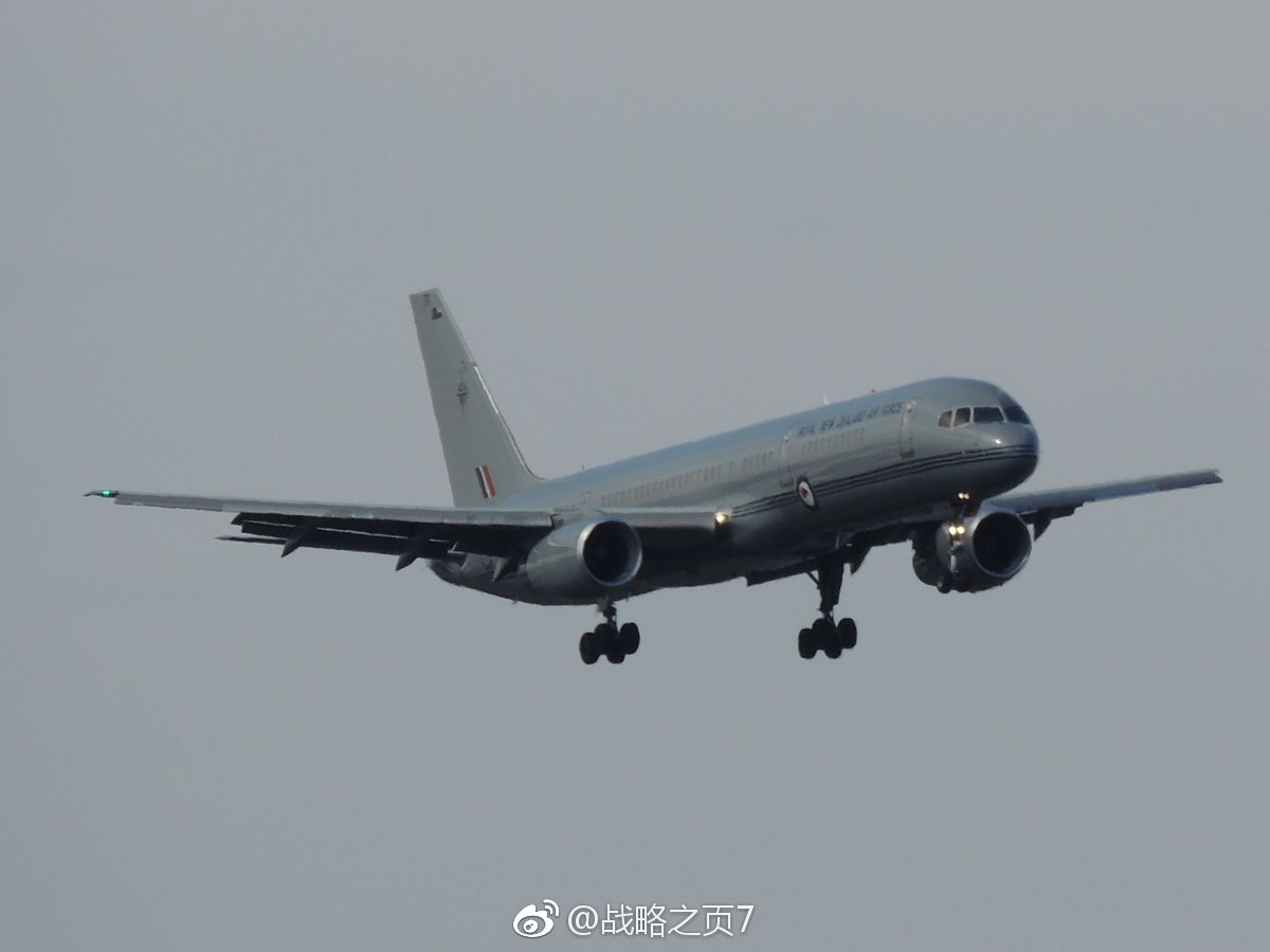 今天下午新西兰皇家空军奥克兰基地第40中队1架编号为nz7571的波音757